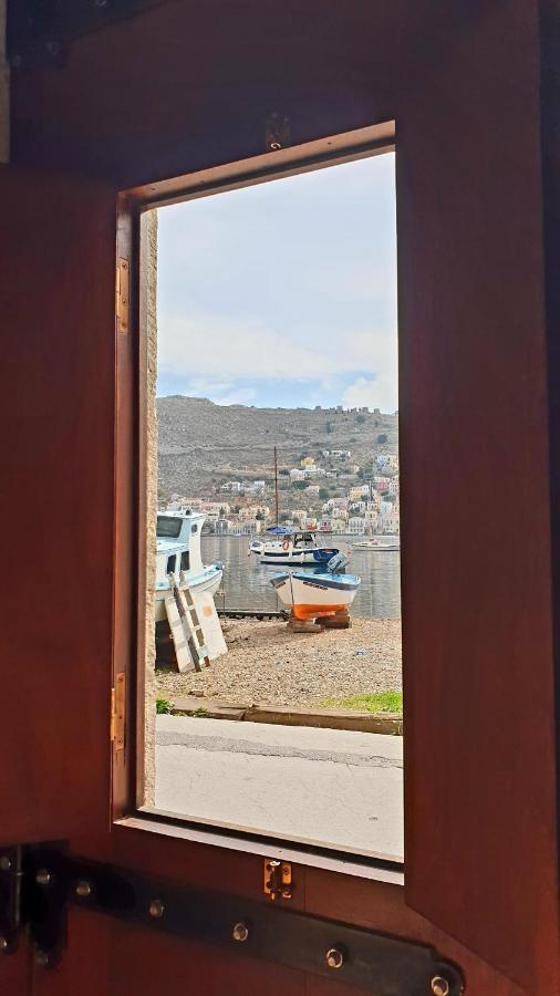 Traditional Seafront Apartment Symi Bagian luar foto