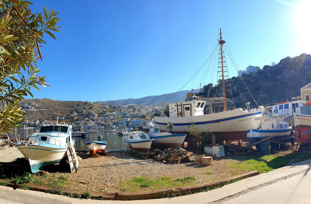 Traditional Seafront Apartment Symi Bagian luar foto
